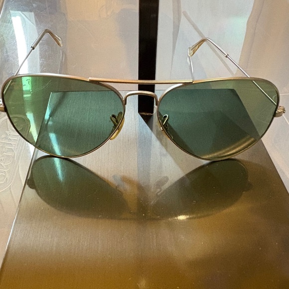Ray-Ban, Kid's Aviator Sunglasses, New - Picture 1 of 2